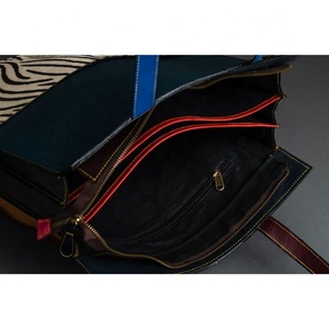 Bolso Tote de gran capacidad de lujo de piel auténtica 100% al por mayor para mujer, dos asas con cremallera y cierre de seguridad, estampado de tigre personalizado - Product Image 6