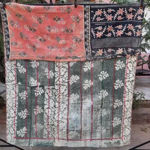 Manta Kantha de Algodón de Alta Calidad, Diseño Multicapa de Sari y Patchwork, Dhurries para Decoración del Hogar y Rediseño de Prendas, Gudari Rojo - Product Image 1