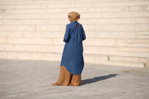 Conjunto de túnica vaquera de manga corta con fondo redondeado, vestido musulmán modesto, estilo islámico - Product Image 6