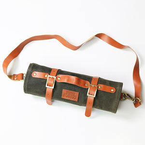 Rollo de cuero con cuchillo auténtico, correa de mano y hombro, color negro, calidad Premium - Product Image 3