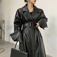 Veste en cuir véritable matelassée de qualité supérieure pour femmes avec fonction respirante et décoration brodée