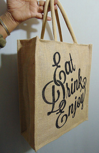 กระเป๋าช้อปปิ้งผ้าแคนวาสรีไซเคิลรักษ์โลกพร้อมซิปปิดตกแต่งขอบ ใช้สำหรับเดินทางในช่วงฤดูร้อน มีสินค้าพร้อมส่ง-Lowellcraft.com - Product Image 3