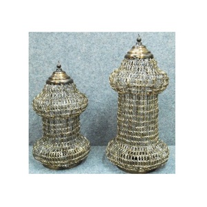 Support votif suspendu avec finition dorée antique conception de maille de forme ronde excellente qualité pour la décoration de la maison - Product Image 1