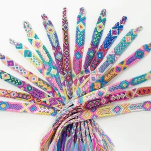 สร้อยข้อมือพาสเทลถักมือแฮนด์เมด - Product Image 1