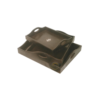 Élégant plateau en bois de chêne rond simple sculpté à la main facile à transporter avec poignées AC 9618 prix minimal - Product Image 1