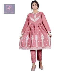 Robe de broderie de travail de fil de coton de haute qualité pour la conception d'été à manches longues de dames - Product Image 1