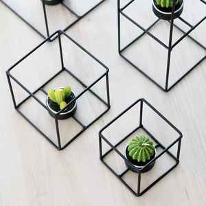 Bougeoir en métal doré avec verre, lanterne pour décoration intérieure ou mariage - Product Image 3