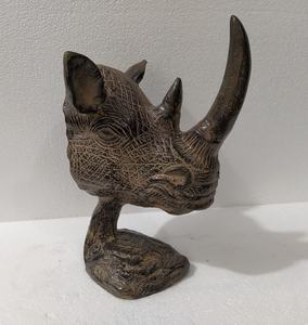 Tête de Rhino en métal Antique, sur base, Antique - Product Image 2