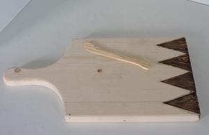 Tabla de Quesos de Madera de Pino con Diseño Único 2026, para Cortar, con Cuchillo, a Precio Económico - Product Image 3