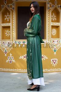 Collection de célébrités musulmanes, caftan fait à la main, accessoire de créateur couleur verte urvashi abaya farasha, produit très vendu, collection 2019 - Product Image 3