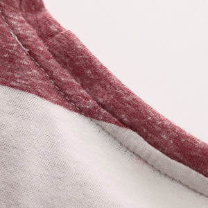 เสื้อยืดแขนสั้นลายทางคลาสสิกสำหรับผู้ชายผ้าถักน้ำหนักเบามีสไตล์เพื่อความสบายในทุกๆวัน - Product Image 2