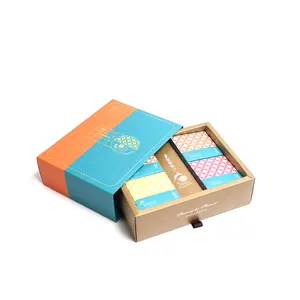 صناديق تعبئة هدايا حلوى و حلويات مطبوعة بشعار مخصص مزودة بأكمام