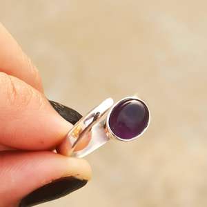 Délicieuse bague améthyste en argent sterling 2023 best-seller 925 avec réglage de lunette pour les mariages et les fêtes - Product Image 4