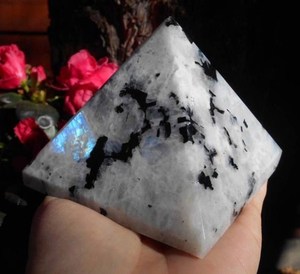 Piedra lunar arcoíris pirámide tallada piedra preciosa de cristal para Chakra curación Reiki terapia decoración del hogar - Product Image 6