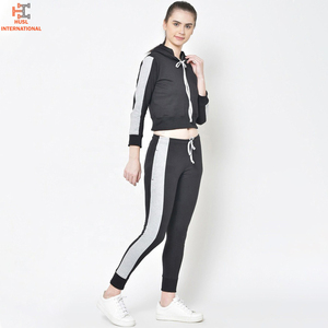 Ensemble de survêtements pour femmes avec tissu extensible, coupe confortable pour la course à pied, le jogging et les tenues décontractées, survêtement pour femmes - Product Image 4