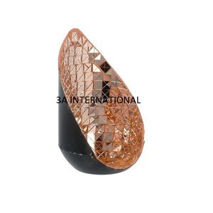 Vela de Metal con acabado Chapado en latón de tendencia superior, vela de latón duradera larga votiva en soporte de vela ligera - Product Image 1