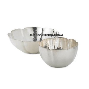 Atractivo Tazón para Servir Comida Hecho a Mano para el Hogar u Hotel, Tazón Decorativo de Forma Irregular Chapado en Oro, Tazón de Metal de Aluminio - Product Image 5