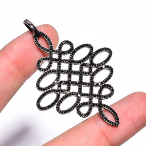Séduisant 925 Sterling Silver Fine Jewelry Naturel Noir Spinelle Pierre Précieuse Micro Pave Griffe Réglage Unisexe Noir Plaqué Pendentif Pour - Product Image 3