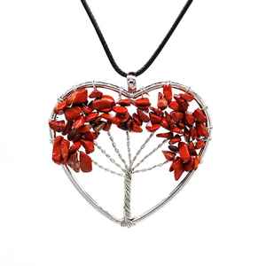 Colgante de árbol de la vida, piedra en forma de corazón, jaspe rojo, árbol de la vida - Product Image 1