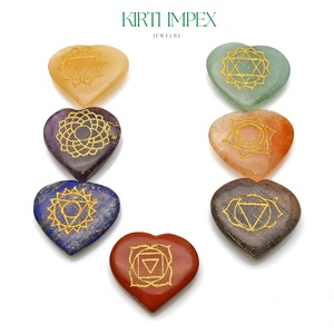 Venta al por mayor de piedras de energía semipreciosas Reiki juego de cristales curativos grabado 7 Chakra símbolo Kit de piedras preciosas para la curación y la meditación - Product Image 2