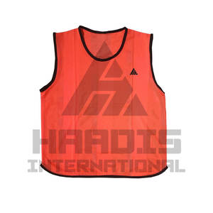 Baberos de entrenamiento juvenil Chaleco de entrenamiento de fútbol de malla Chaleco de babero de fútbol de práctica de equipo para precio bajo al por mayor - Product Image 1