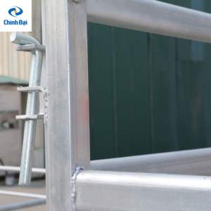 Panneaux métalliques de clôture en acier galvanisé à vendre-Panneaux de bétail galvanisés-Équipement d'élevage de haute qualité - Product Image 4