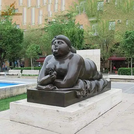 Famous Outdoor Garden Decoration Fernando Botero Statue Metal Life Size Bronze Fat Woman Lady Bird Sculpture For Sale