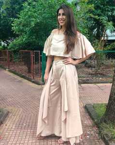 2023 nouveau Sexy femmes combinaisons taille libre haut court Palazzo plage porter tenue décontractée bouton décoration doux Style tissé armure - Product Image 3