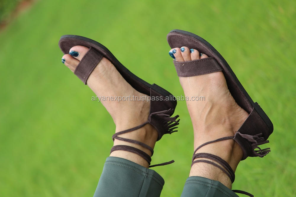 สีน้ำตาล