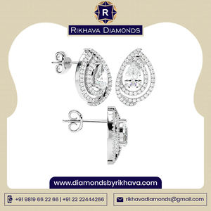 Pendientes de oro blanco puro de 10K con diamantes reales Pendientes de diamantes elegantes a la venta - Product Image 3