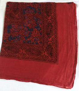 Écharpe légère en pur coton à imprimé dollar - Product Image 4