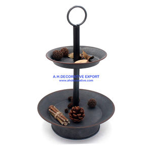 Bandeja galvanizada de metal de 3 niveles hecha a mano con diseños de parque personalizables de acabado antiguo para almacenamiento de alimentos de granja - Product Image 4