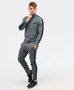 Ensemble de survêtement gris léger réversible Combinaison de jogging à séchage rapide avec design et logo personnalisés comprenant un pantalon chemise de grande taille - Product Image 4
