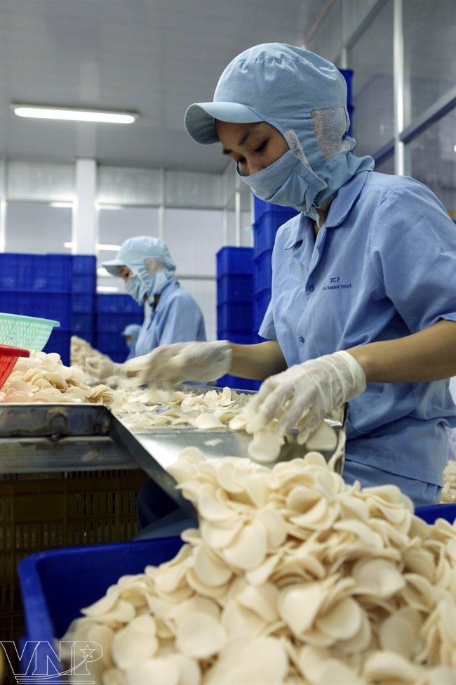 SEAFOOD SNACK/ SHRIMP CHIPS/ PRAWN CRACKERS (Round, Square, Heart) 5 COLORS-