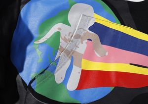 เสื้อฮู้ดดี้แฟชั่นสตรีทแวร์ไซส์ใหญ่ ตัวอย่างฟรี ขายส่ง เสื้อผ้าผู้ชาย เสื้อสเวตเชิ้ตเปล่า ฮู้ดดี้แบบสวมหัวสั่งทำได้ ผ้าฝ้าย OEM - Product Image 6