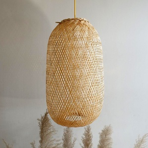 โคมไฟระย้าไม้ไผ่รักษ์โลก ทำมือ สำหรับตกแต่งร้านอาหาร - Product Image 1