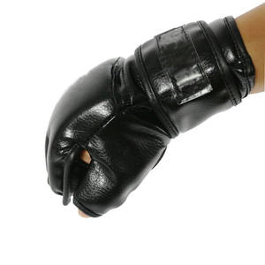 Logo personnalisé Arts martiaux demi-doigt en cuir PU Gants de MMA Conception de haute qualité UFC Gants d'entraînement au combat professionnels - Product Image 5