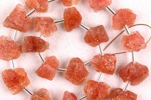 ที่มีคุณภาพที่ดีที่สุด21ชิ้นธรรมชาติ Sunstone หยาบรูปร่างไม่สม่ำเสมอแท้ Glitter หินเครื่องประดับทำหินคอลเลกชันสไตล์ตัด - Product Image 3