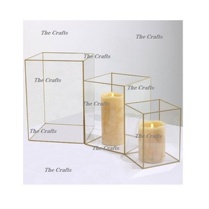 Ensemble de trois porte-bougie en acrylique de qualité supérieure, accessoires de décoration pour la maison et les mariages - Product Image 2
