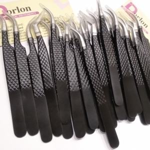 Pince à cils en acier inoxydable noir de haute qualité avec poignée d'impression diamantée pour outil de beauté d'extension de cils - Product Image 3