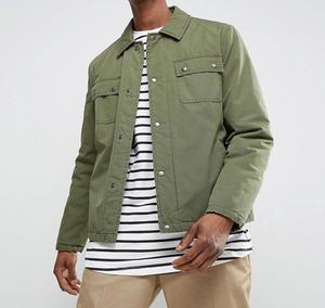 Veste d'entraîneur personnalisée pour hommes pour la saison d'hiver Style décontracté Impression de marque privée Fermeture à glissière Plumes Décoration Service OEM - Product Image 1