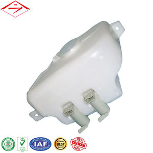 Pièces de rechange automobiles en gros de Taïwan, réservoir de lave-glace pour SUZUKI ESCUDO 89'~98' - Product Image 1