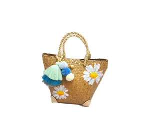 Feminine Flowery Rattan Seagrass Handicraft Women Bag For Casual Storage And Good Health