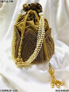 กระเป๋าผ้าไหมสไตล์ชาติพันธุ์สำหรับเจ้าสาว Potli Batua - Product Image 6