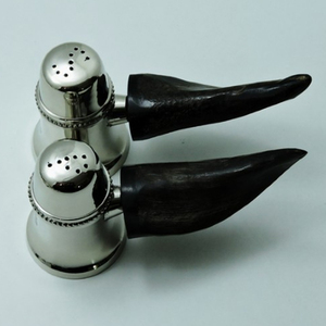 Corne et laiton de conception unique exceptionnelle avec ensemble de sel et de poivre plaqué argent outils d'herbes et d'épices meilleur prix manuel jetable - Product Image 4