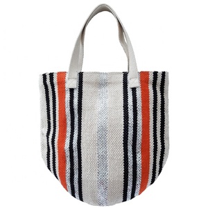 Sac fourre-tout fait à la main de style bohème pour femmes fermeture à glissière en cuir PU durable polyester léger taille personnalisable de haute qualité - Product Image 1