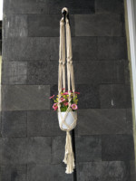 Vente en gros de supports de plantes en macramé bohème en coton faits à la main de qualité supérieure, écologiques, couleur et taille personnalisées, décoration intérieure Budivis