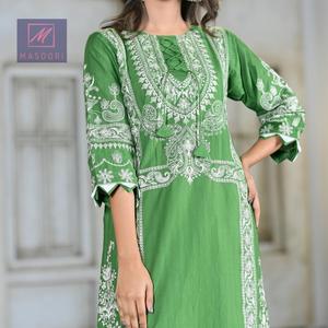 Kurtis traditionnels pakistanais et indiens pour femmes, en coton Masoori de haute qualité, brodés à la main, avec des découpes, service OEM - Product Image 3