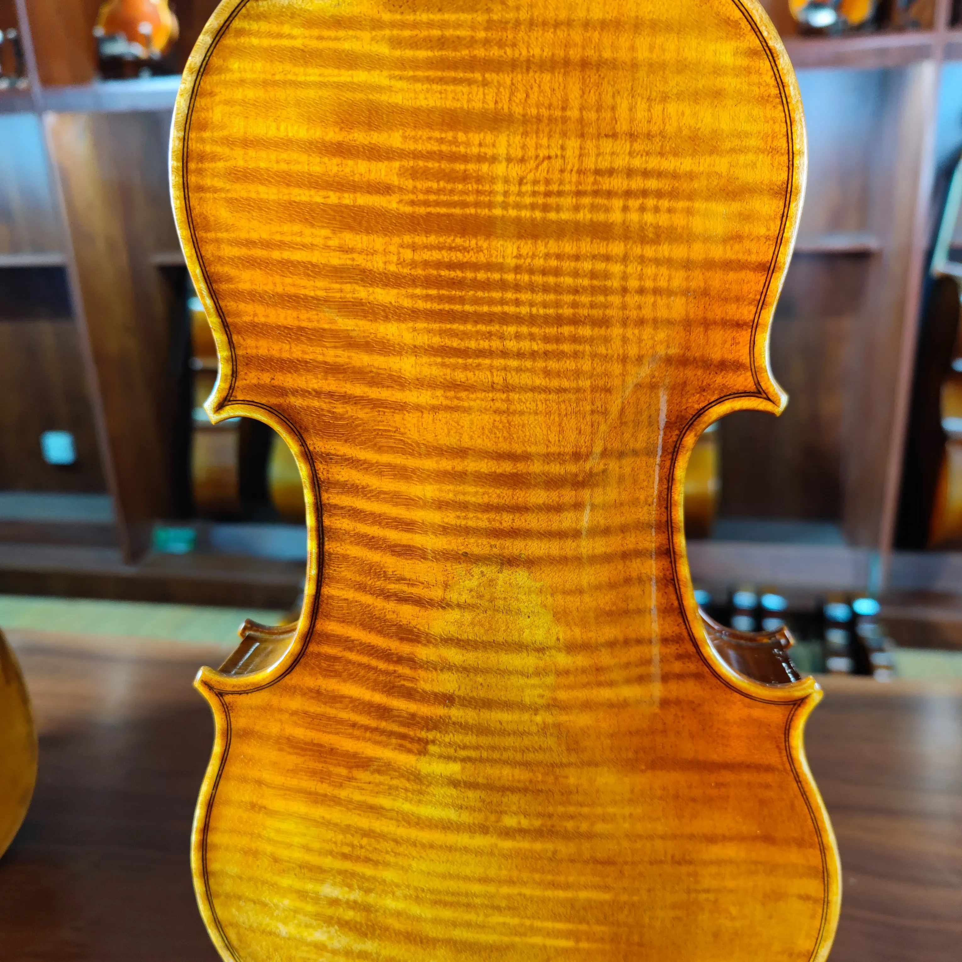 Berühmte Marke Saiten Instrument Beliebte handgemachte Violine Made in China