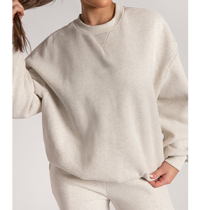 Sweatshirt à capuche pour femme à manches longues personnalisé sweatshirt à col rond essentiel en coton pour femme sweatshirt à capuche en coton confortable et décontracté pour femme - Product Image 4